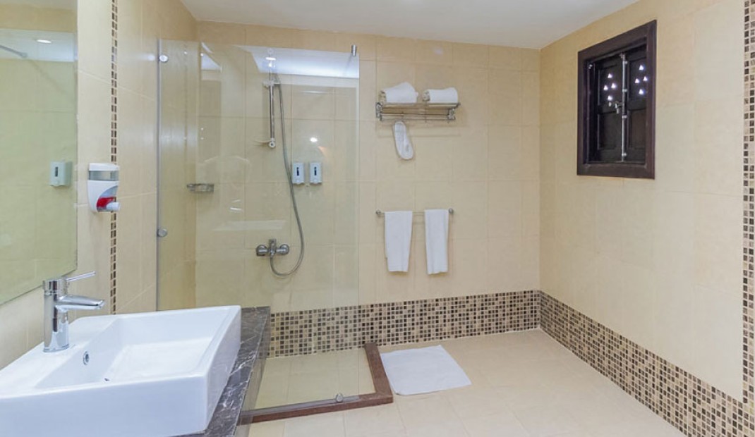 Single Room - Pool View