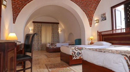 Triple Room - Pool View