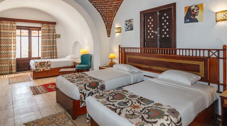 Triple Room - Pool View